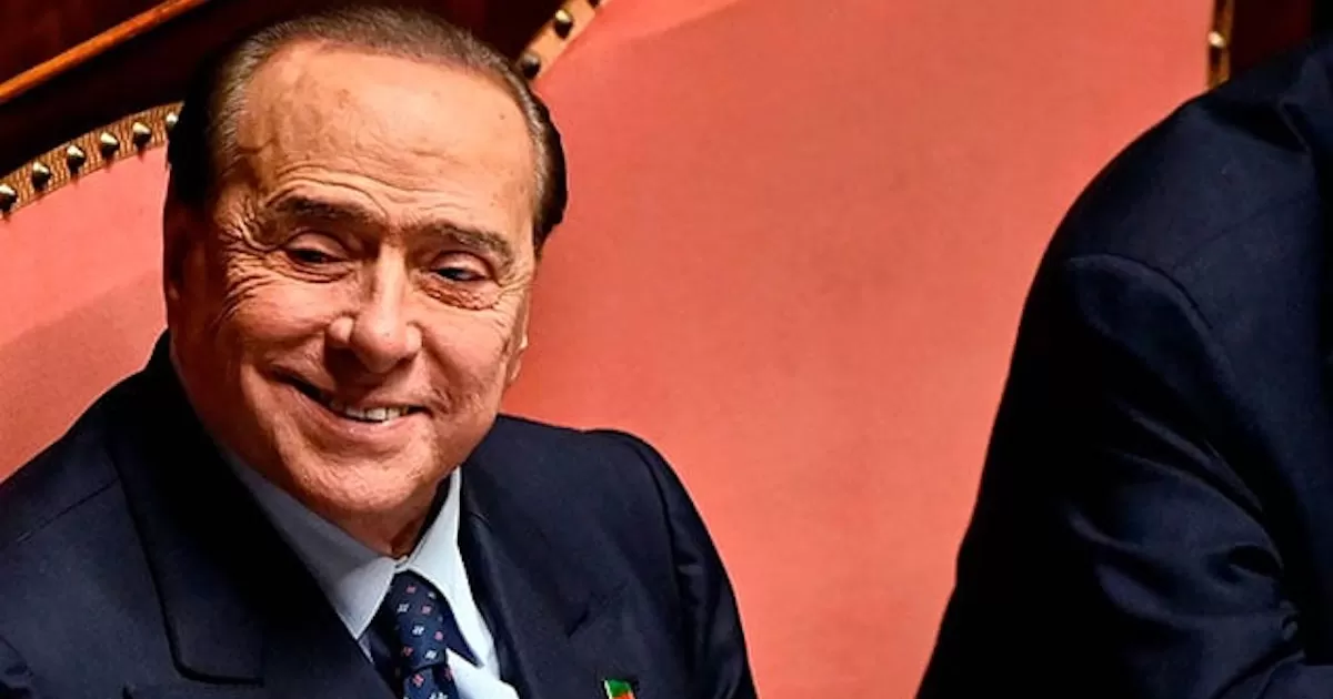 Silvio Berlusconi, exmandatario y líder de Forza Italia, se encuentra ingresado en el hospital San Raffaele de Milán