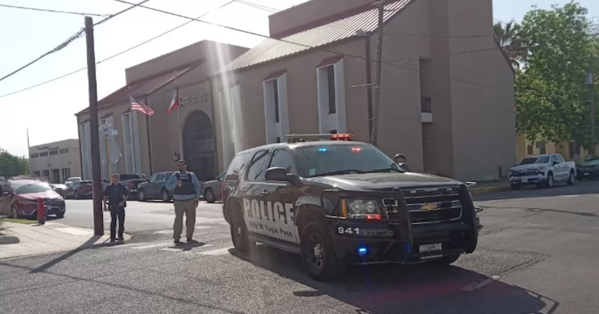 Buscan identificar a bromista de la bomba en la Casa de Corte