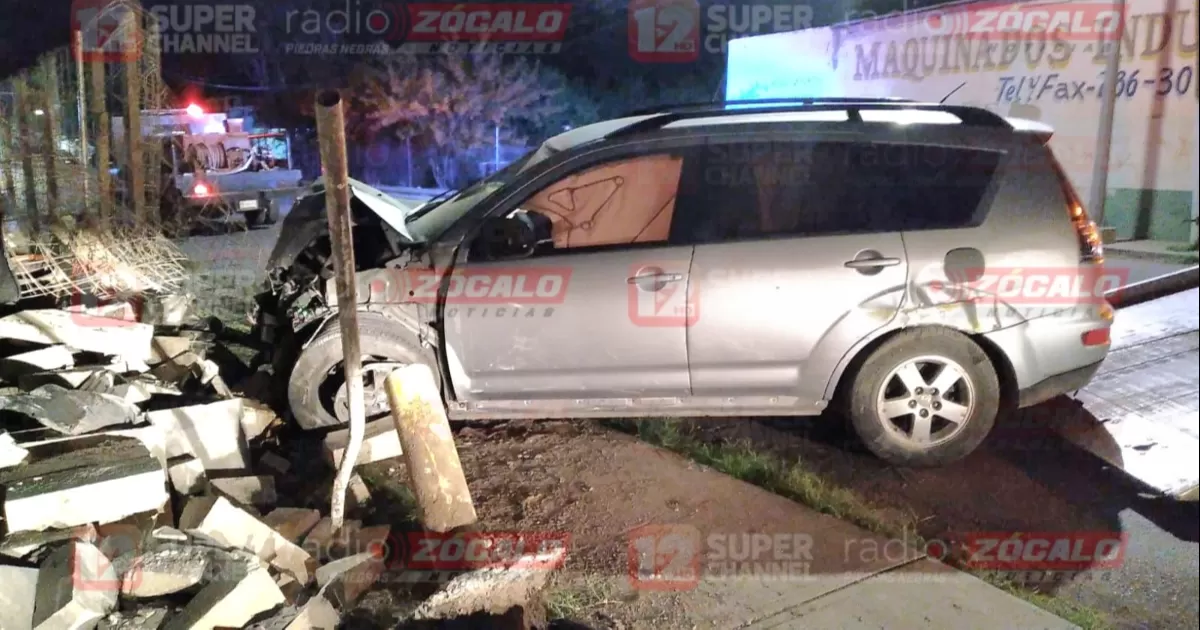 Sujetos protagonizan persecución policiaca; terminó en cuantiosos daños materiales