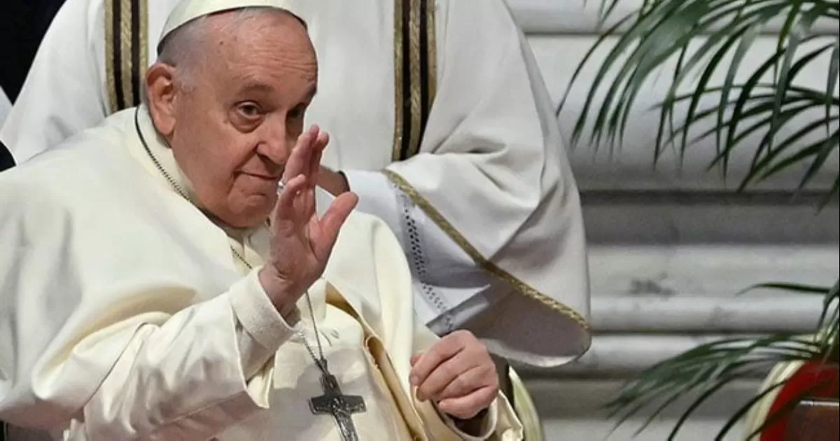 El papa Francisco no acudirá al Coliseo para el Vía Crucis y lo seguirá en el Vaticano