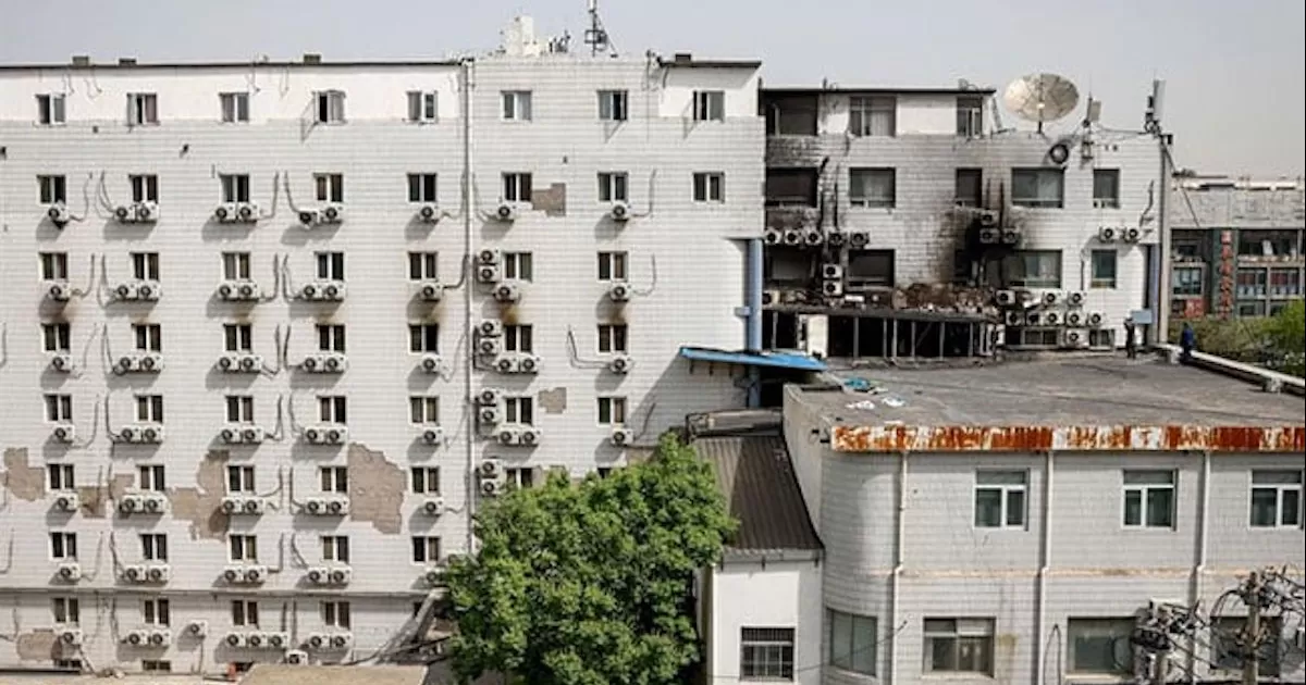 De las víctimas mortales, 26 eran pacientes del hospital, otro era un familiar de un enfermo y los otros dos eran personal