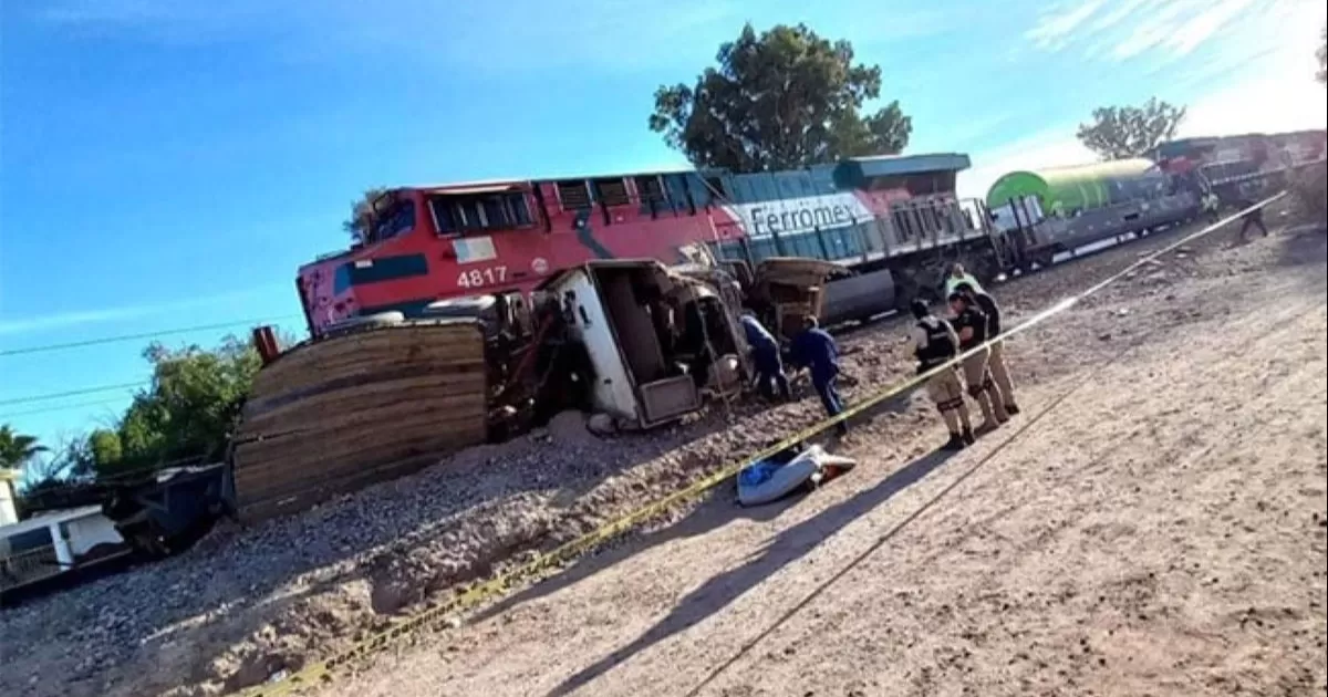 Tren impacta a un tráiler en Francisco I. Madero, solo hubo daños materiales