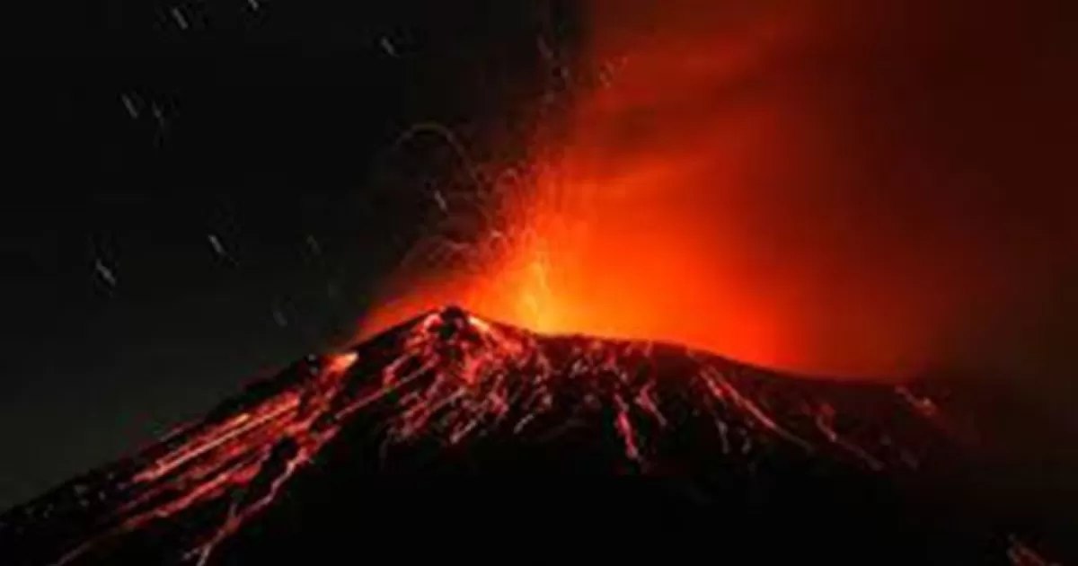 Captan aullidos durante explosiones de las últimas horas del volcán Popocatépetl