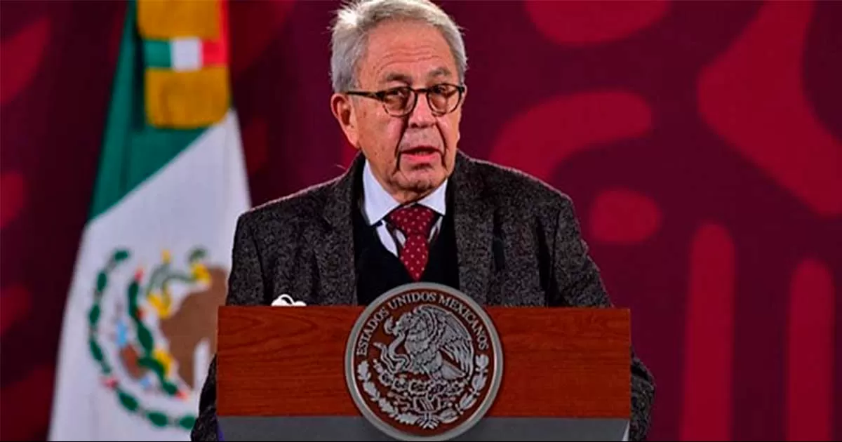 En la conferencia matutina de Palacio Nacional, Alcocer Varela dio a detalle un informe médico del mandatario mexicano