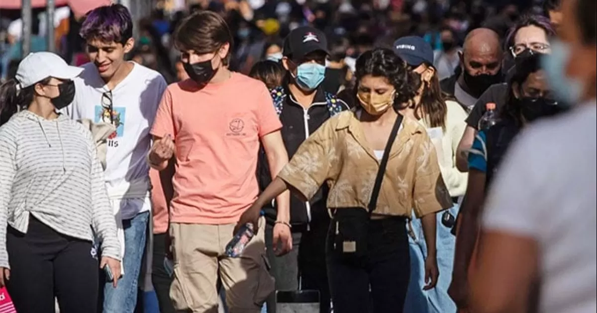 Pandemia de Covid va en buena reducción en México, asegura López-Gatell