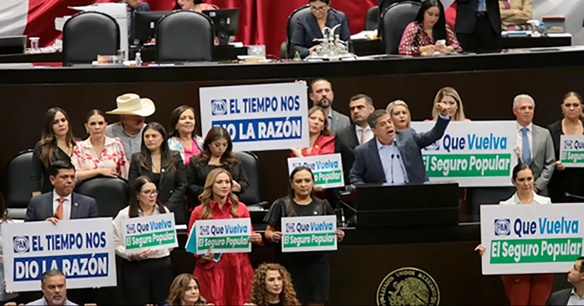 Oposición critica a Morena por el fracaso del Insabi y señala que su fórmula para atender a población sin seguridad social no es efectiva