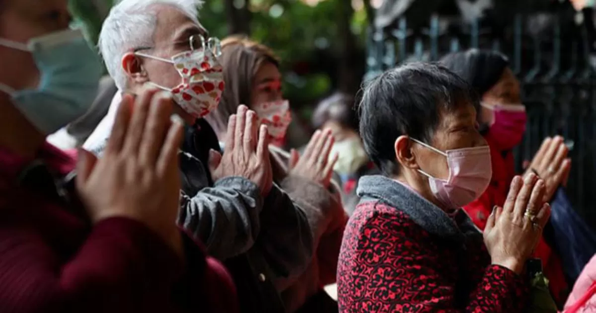 Taiwán reclasifica al Covid-19 como gripe y desmantela organismo de respuesta