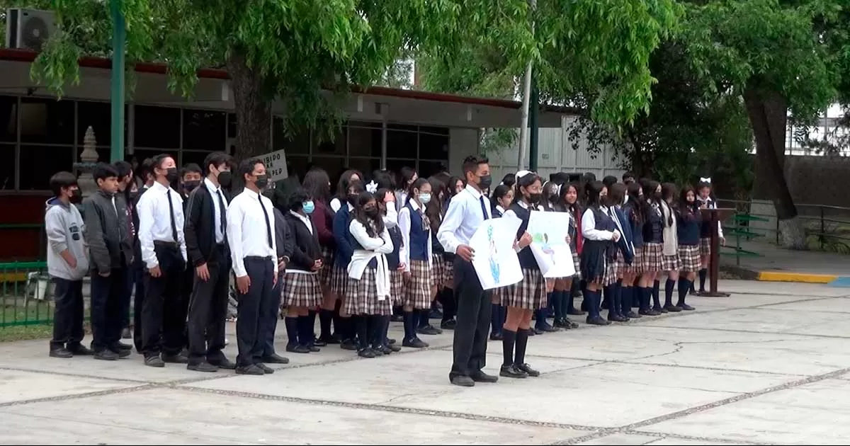 Alumnos de USAER destacan en concursos de Himno Nacional y Coahuilense