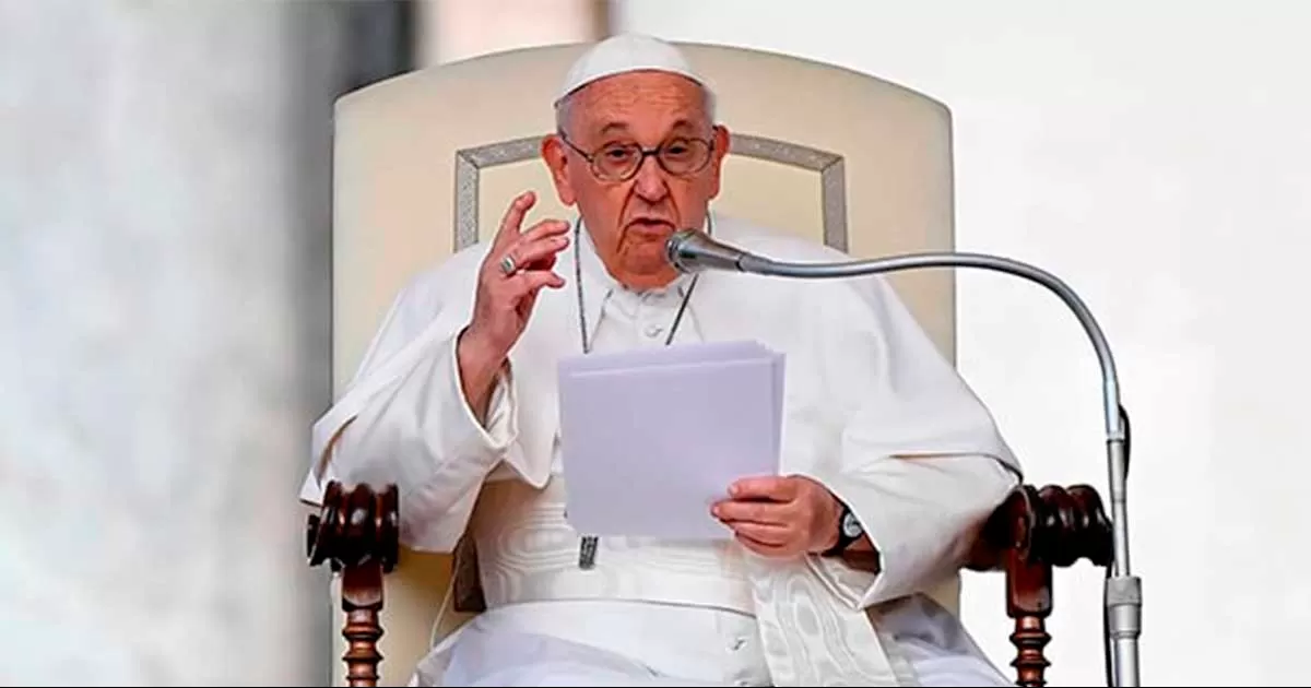‘Necesitamos periodistas libres’ para no olvidar el sufrimiento: papa Francisco
