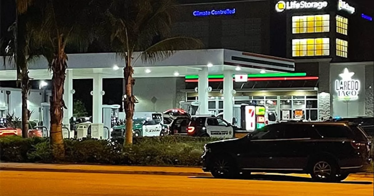 Tiroteo en gasolinera de Florida deja un menor muerto; el responsable se quitó la vida