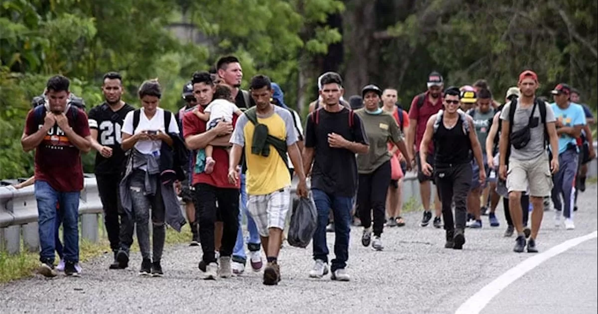 Ebrard reconoce ‘importante’ flujo migratorio por fin del Título 42