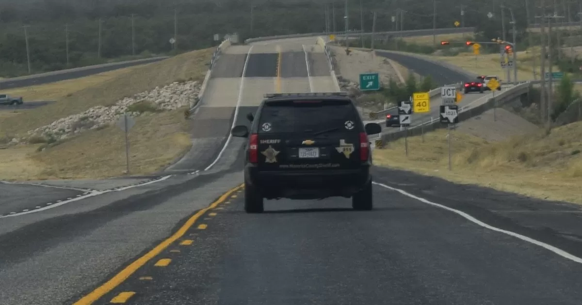 Hallan restos óseos de posible migrante en Eagle Pass