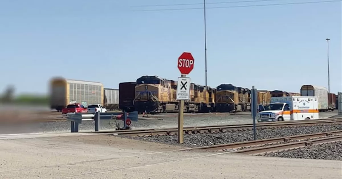 Rescatan a 200 migrantes del tren en el condado de Kinney; descartan fatalidades