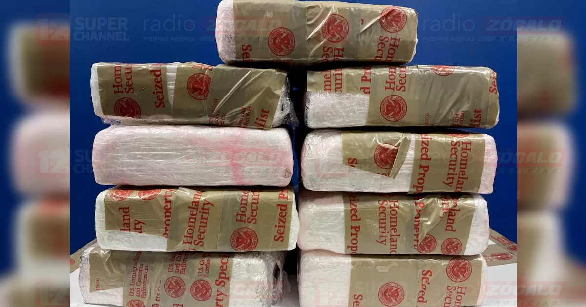 El cargamento estaba oculto en un autobús de pasajeros.