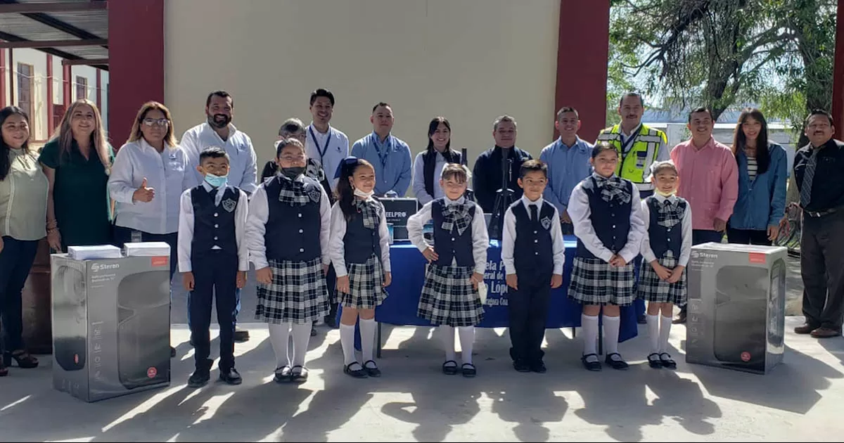 Entrega Constellations Brands premio a ganador de cortometraje del Agua