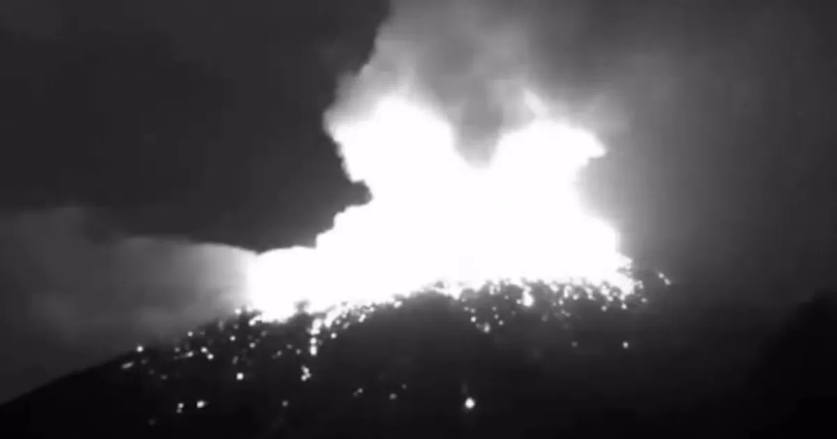 VIDEO: Popocatépetl lanza lava y ceniza; impactan imágenes y estruendoso audio