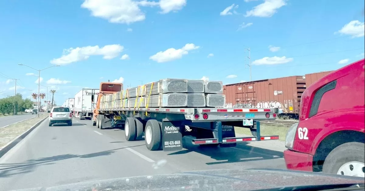 En esa zona se han reportado afectaciones que van desde ocho y 24 horas para el cruce de mercancías.