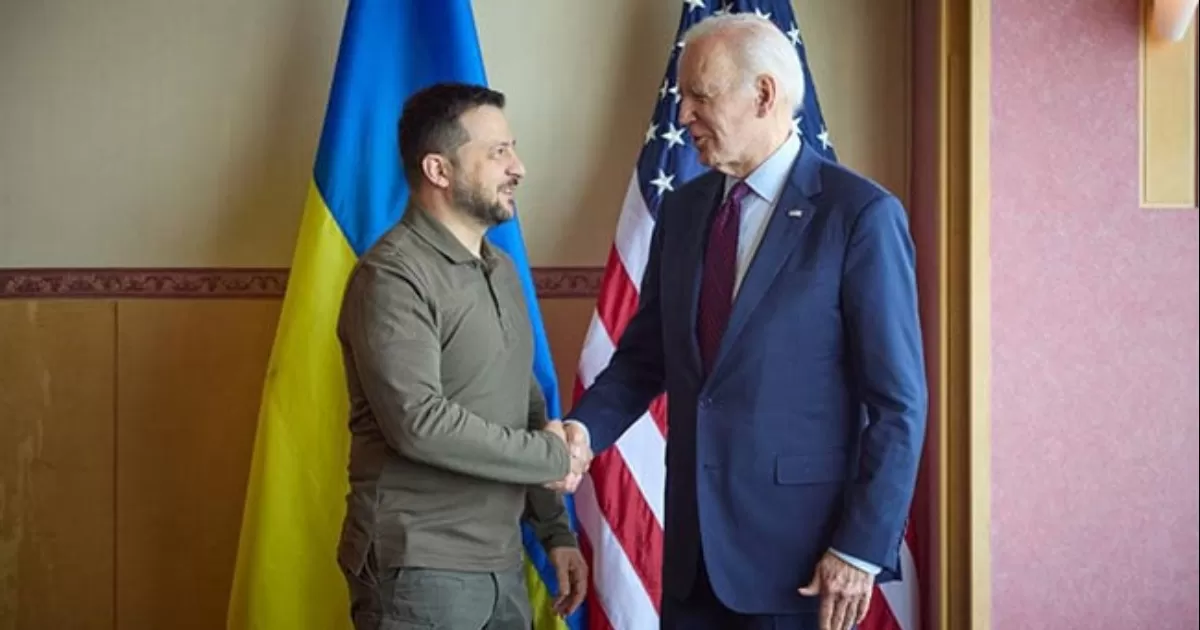 Biden dice que Zelenski le ha garantizado que Ucrania no usará los F-16 en territorio ruso