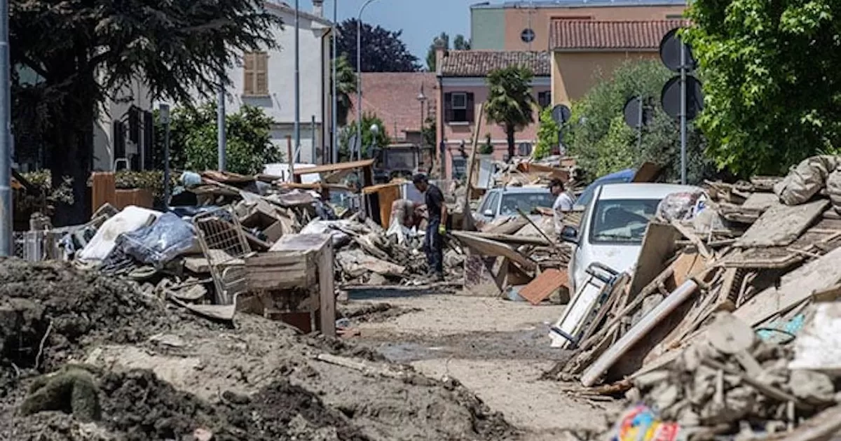 Ascienden a 15 los fallecidos por las inundaciones en Italia y hay más de 20 mil evacuados