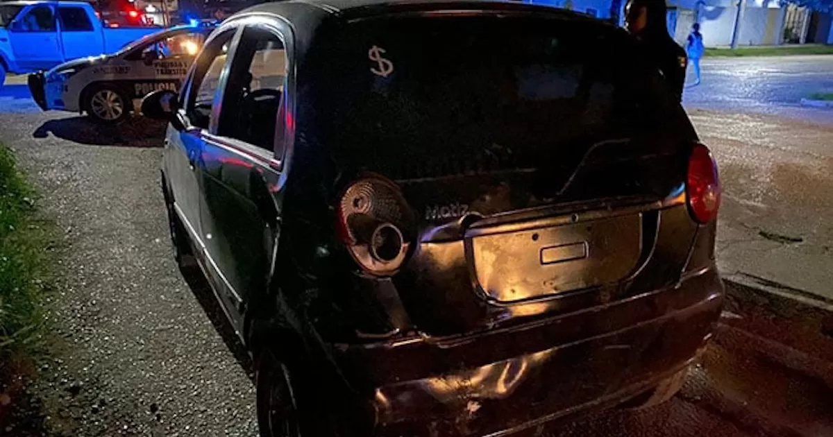 Agentes de la Policía municipal detuvieron al conductor responsable del accidente