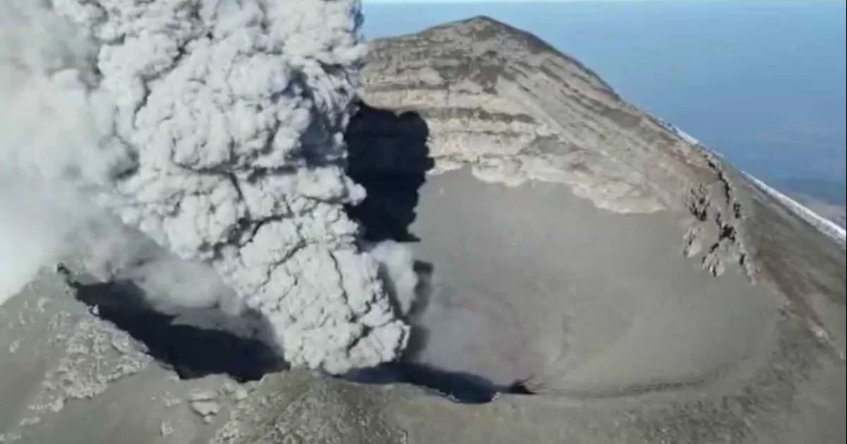 VIDEO: Dron de la Marina capta el corazón del volcán Popocatépetl
