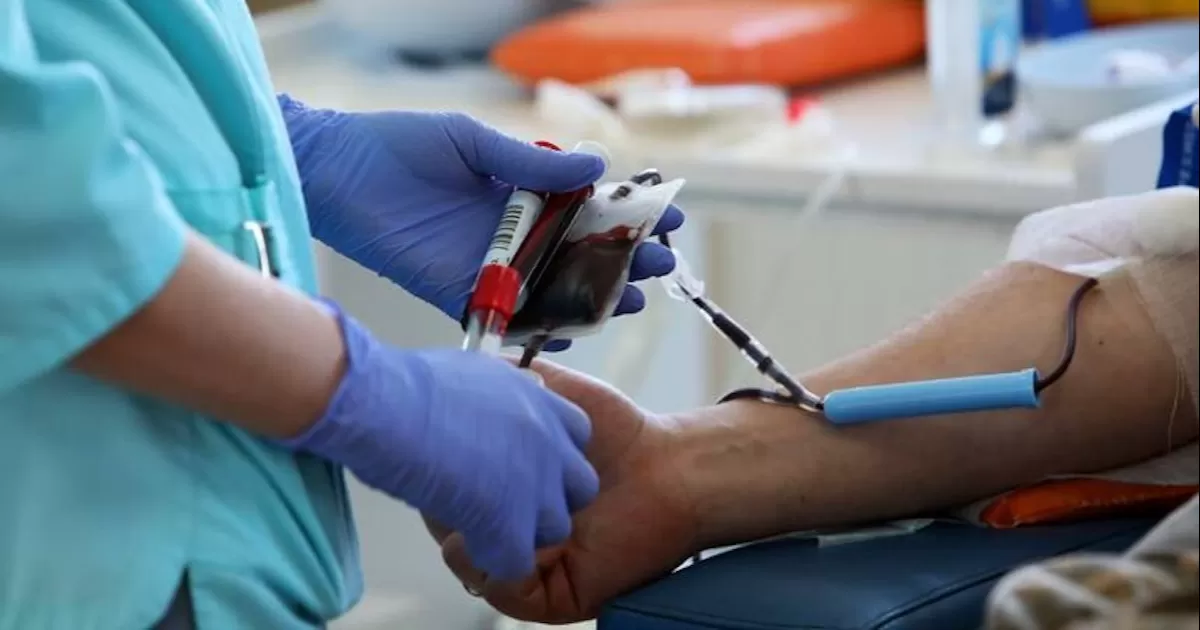 Entrevistado en relación a la campaña efectuada por el Banco de Sangre en la clínica del Magisterio, el doctor Carrillo dijo que a esa actividad se invitó al público en general, maestros y personal de las diferentes áreas.