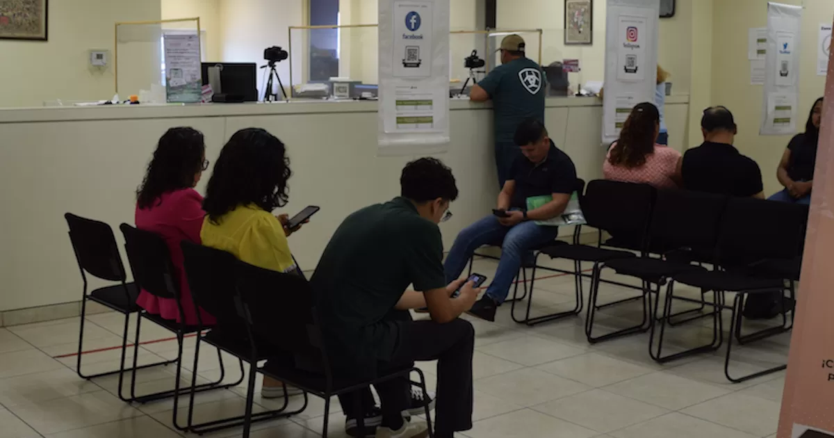 Promueve Consulado de México en Eagle Pass WhatsApp para citas