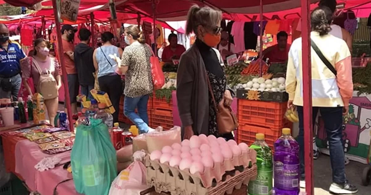 Consumidores mexicanos vieron mejor situación económica en mayo, reporta Inegi