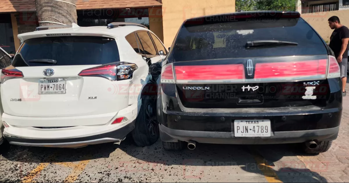 Testigos en el lugar mencionaron que la camioneta responsable era conducida a exceso de velocidad.