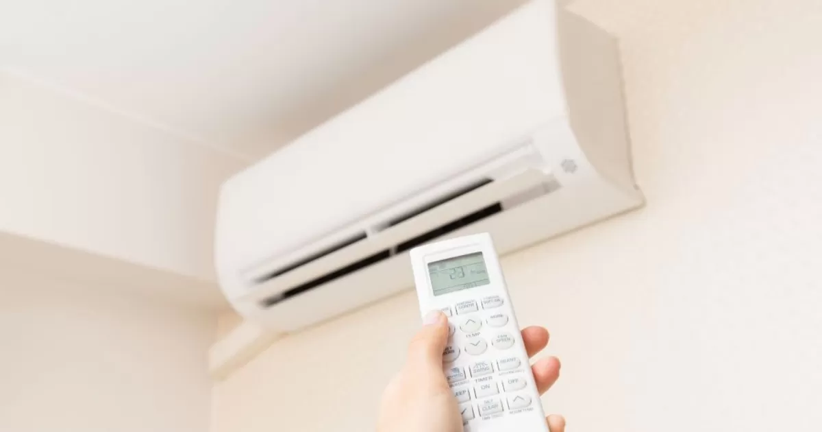 El aparato de mayor venta es el aire de una tonelada para corriente de 110 volts.