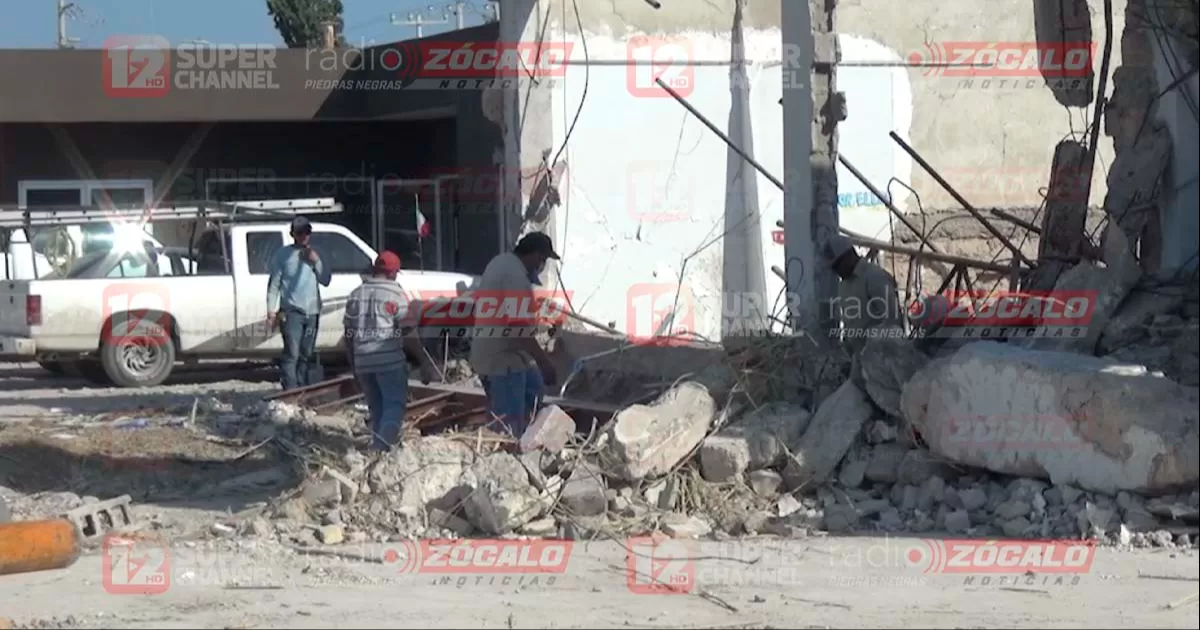 Con el fin de evitar golpes de calor entre su personal, algunos constructores están tomando varias medidas para asegurarse de que los albañiles estén bien hidratados y se refugien en la sombra si se sienten mal.