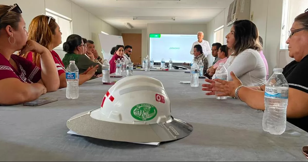 CFE y Protección Civil encabezan reunión con familias de mineros de "El Pinabete"