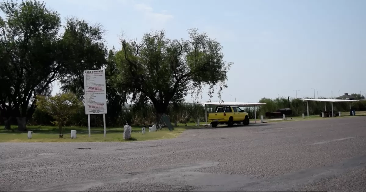 Ante quejas podrían cerrar el lago del condado de Maverick por las noches