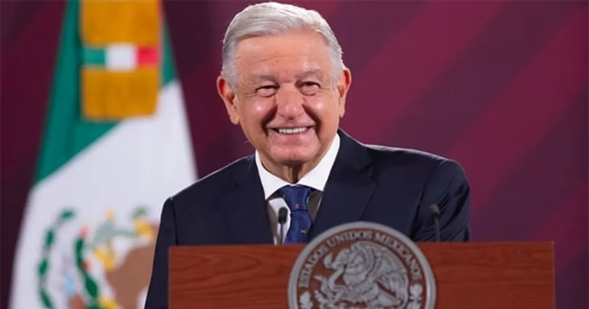 López Obrador indicó que el papel de quienes se apuntaron, son paleros a quienes les podrían dar algún cargo