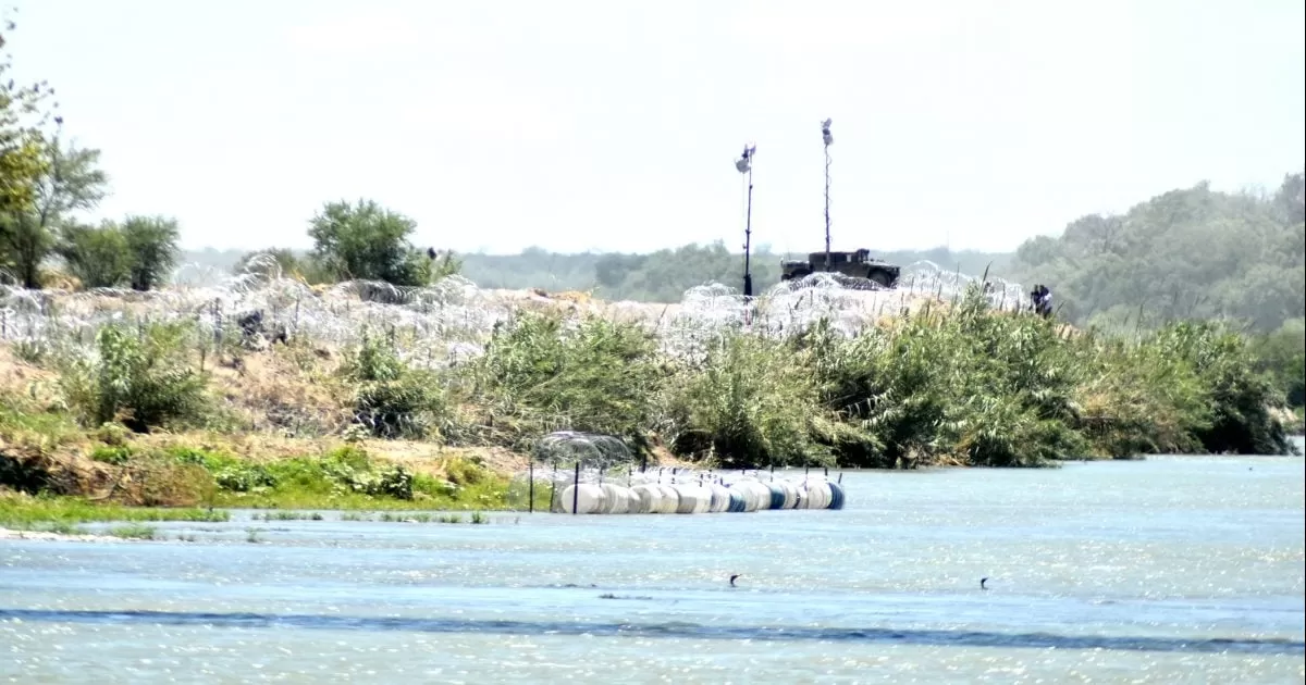 Aumenta desesperación de familias ante reforzamiento de medidas de seguridad en Eagle Pass