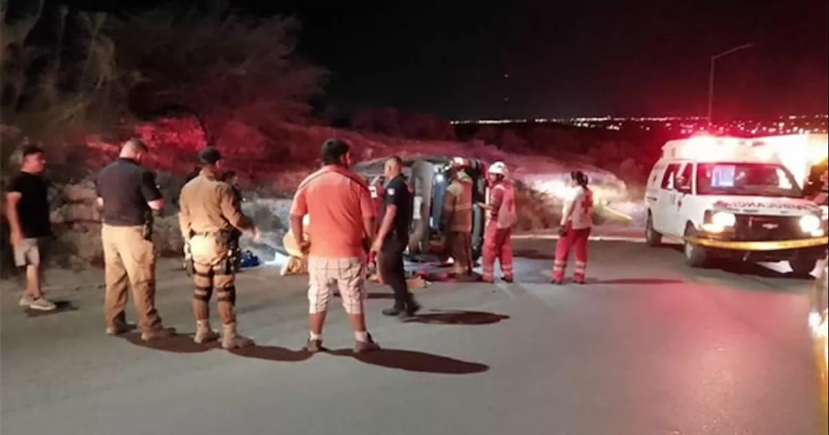 Hospitalizan a mujer tras aparatoso accidente en Acuña