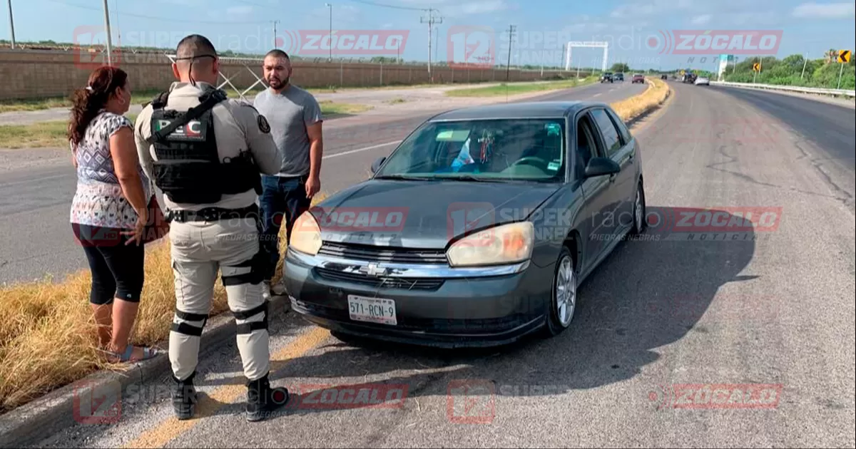 Conductora dormita al volante y sufre crisis nerviosa en carretera 57