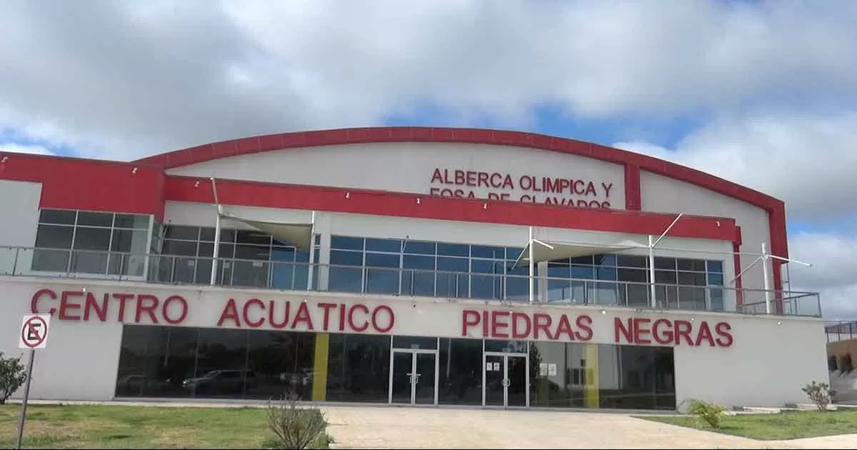 Equipos de natación y clavados del Centro Acuático cerrarán el año con bastante actividad