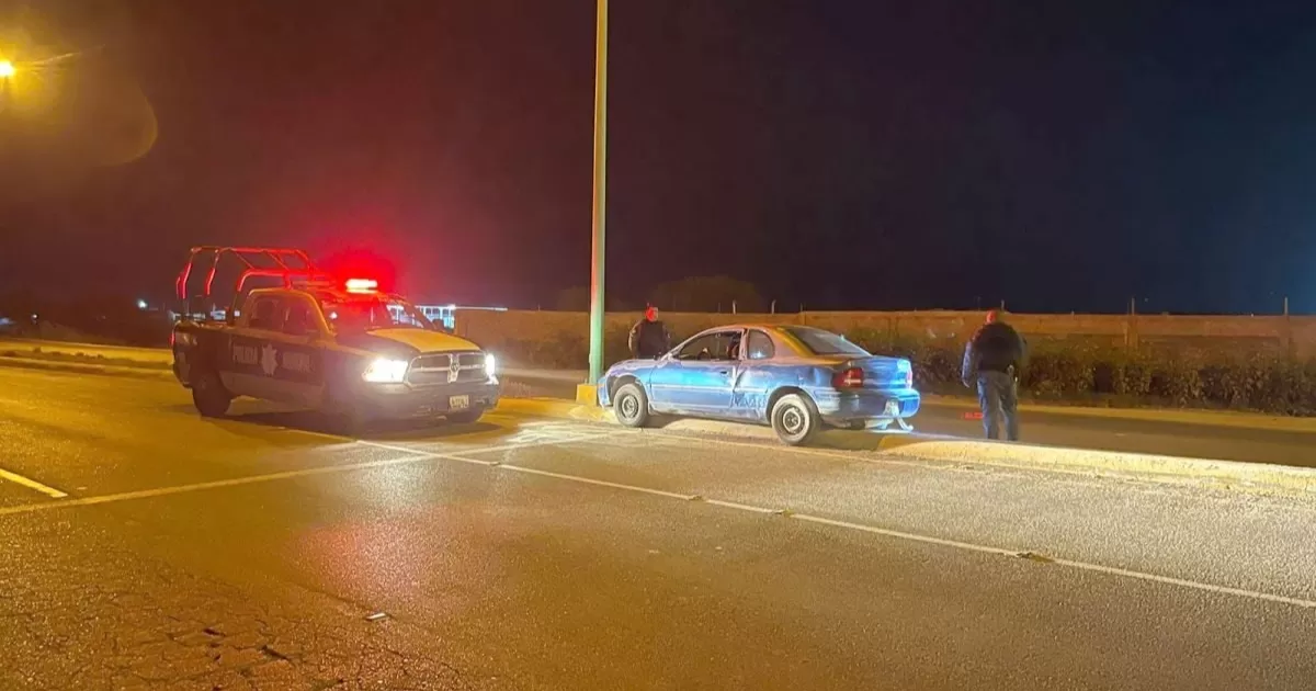 Repartían agua y ocasionan accidente en la Col. Cumbres