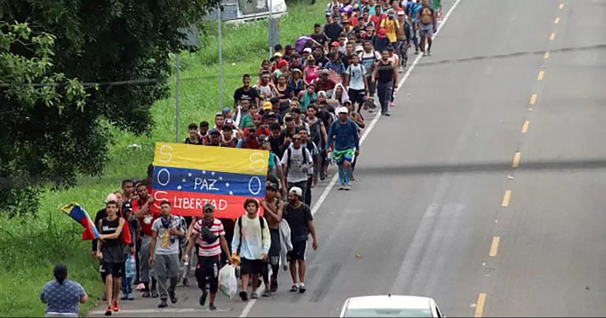 Sale nueva caravana de migrantes en Chiapas; vienen 600 venezolanos