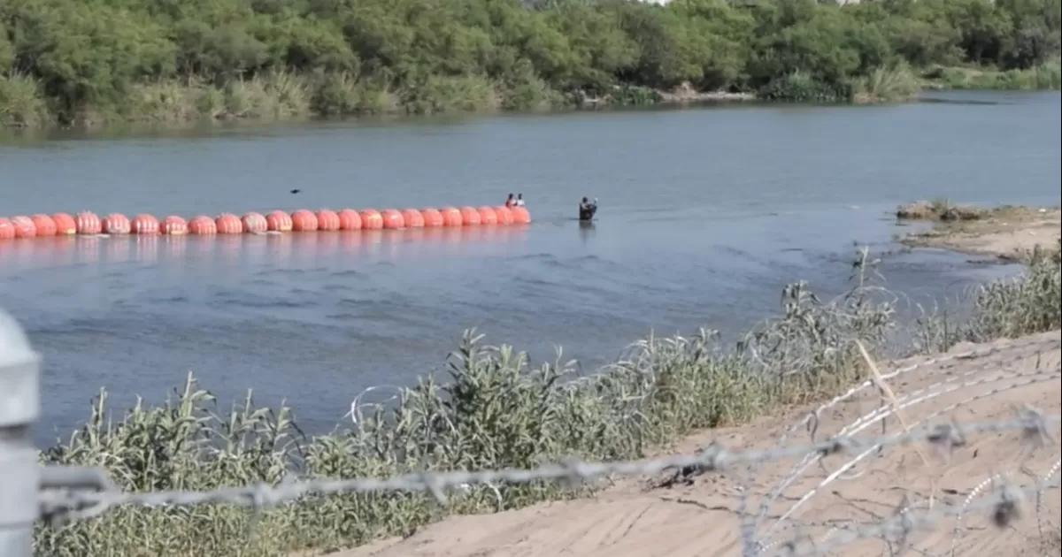 Desconocen autoridades si estado de Texas traerá más boyas a la frontera
