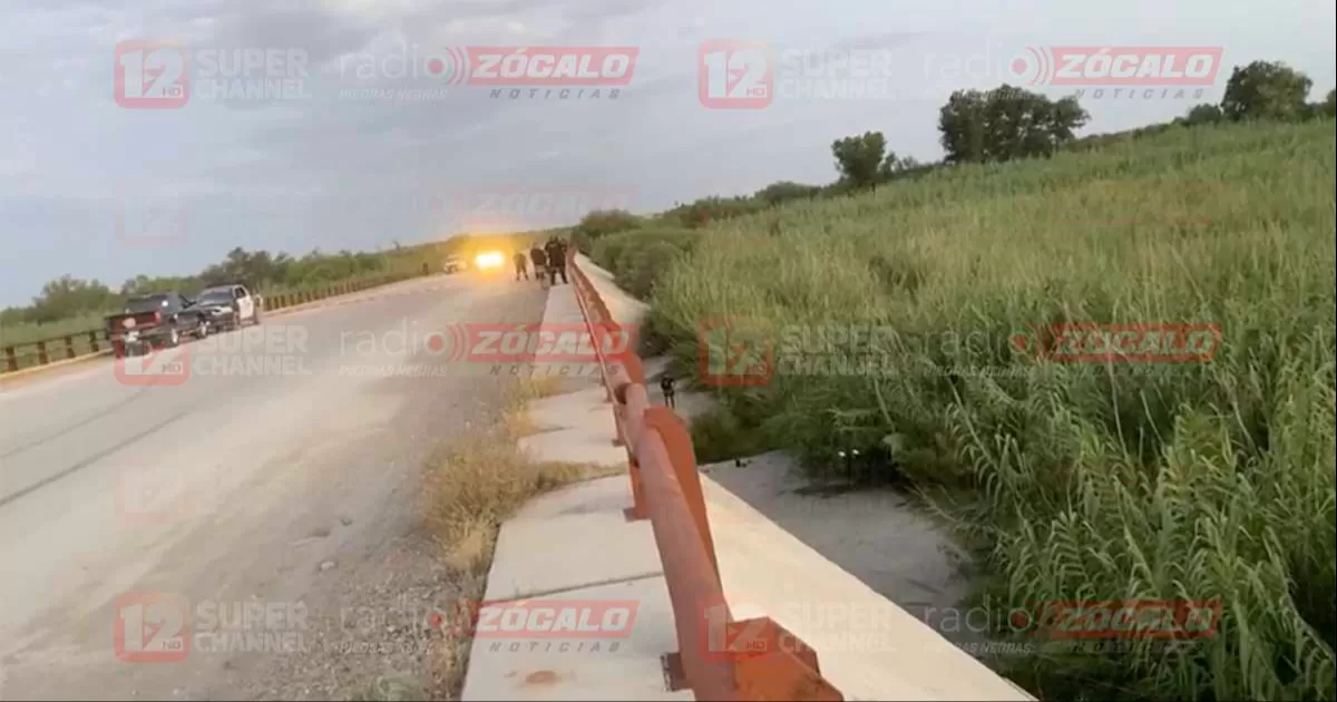 En la orilla del río se localizaron algunas pertenencias y un bolso color celeste que se presume serían de la víctima
