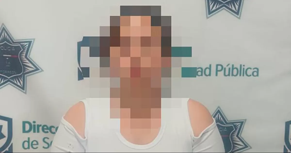 La joven mujer le reclamó al hombre por el hecho de salir a tomar bebidas alcohólicas.