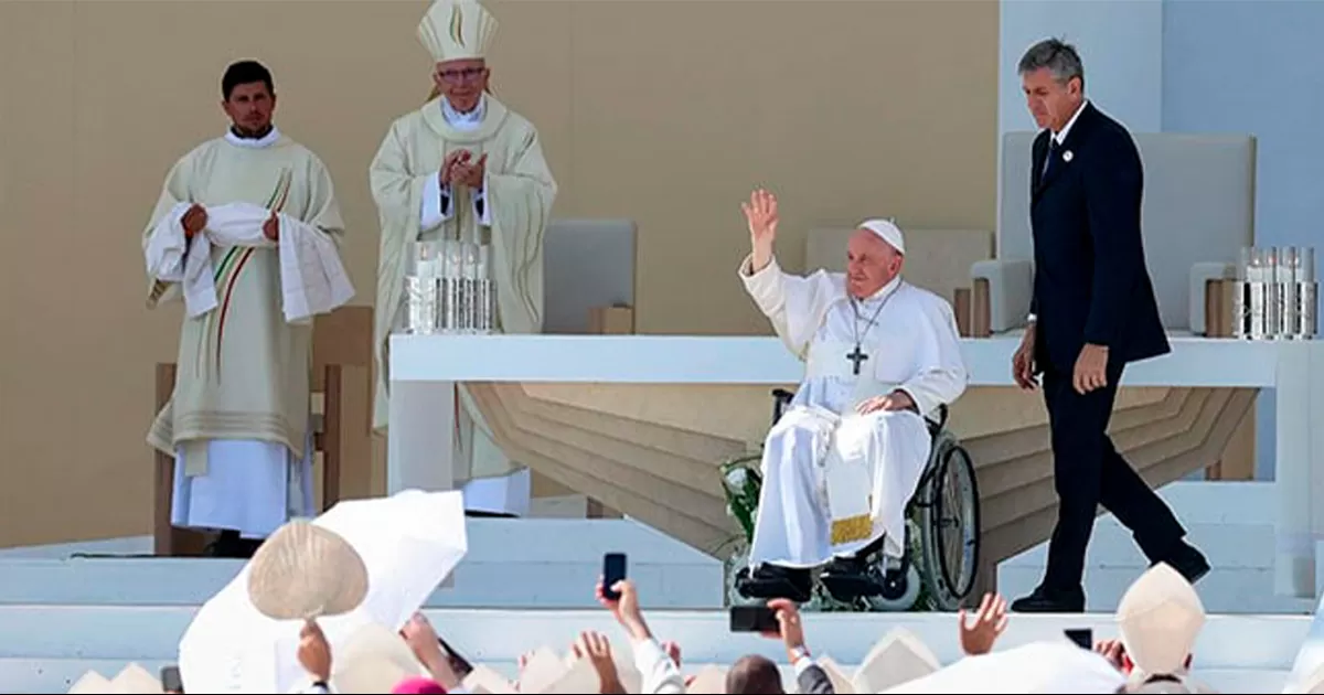 Papa Francisco pide a los jóvenes, en misa multitudinaria en Lisboa, que ‘no tengan miedo’