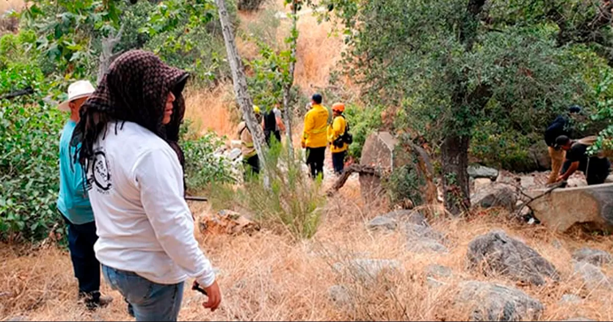 Integrantes del Colectivo de Búsqueda de Baja California informaron sobre el hallazgo de una fosa clandestina en la carretera Tijuana-Tecate.