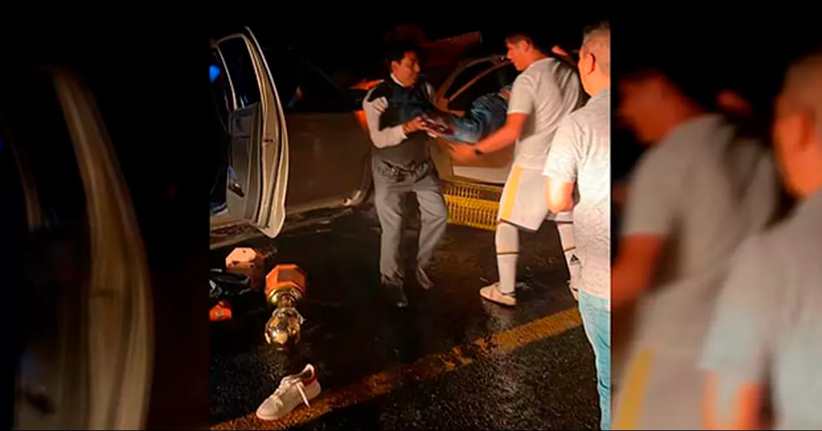 Primeros informes refieren que el exalcalde invadió el carril contrario y chocó contra una camioneta.