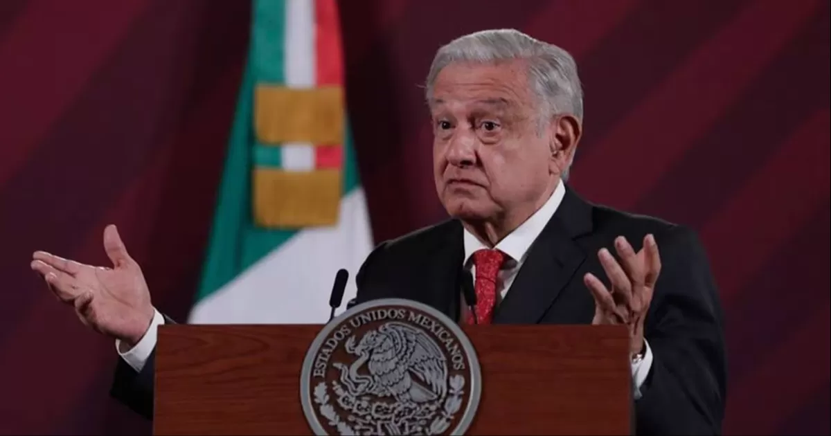 AMLO dice que acatará orden de SCJN; suspenderá distribución de libros de la SEP en Chihuahua
