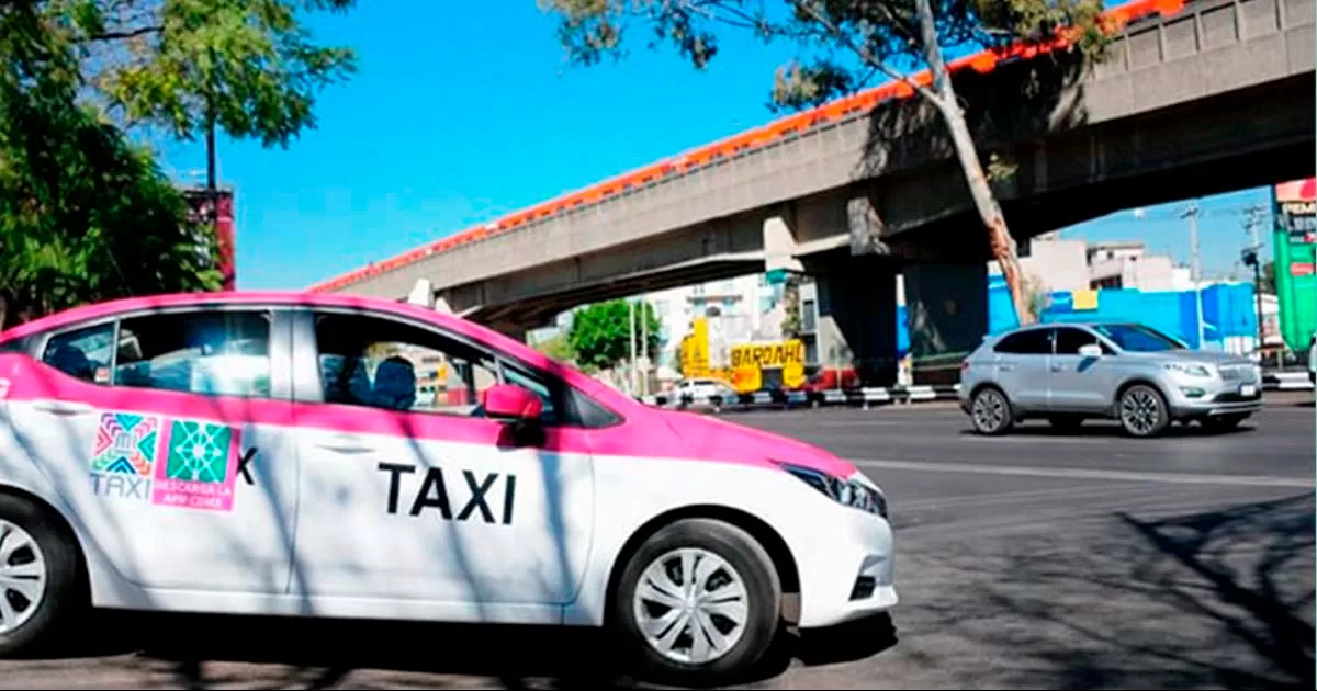 Un auto y dos motos participaron en este hecho y tras unir esfuerzos lograron atrapar al sujeto