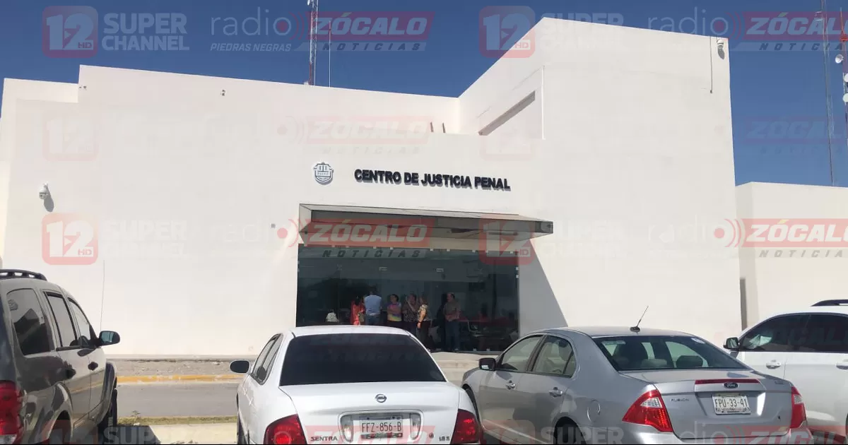 No se presenta en audiencia Javier "N" y juzgador pide traerlo para desahogar audiencia de ejecución.