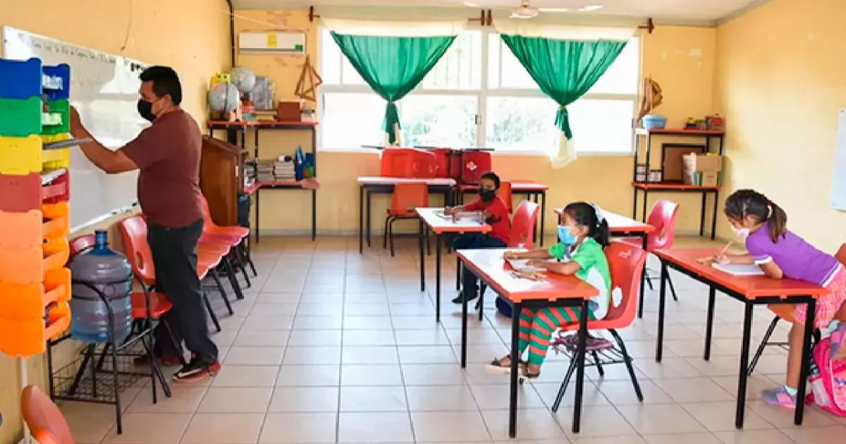 Toma la medida sugerida por la Secretaría de Salud ante el incremento de número de casos de Covid-19